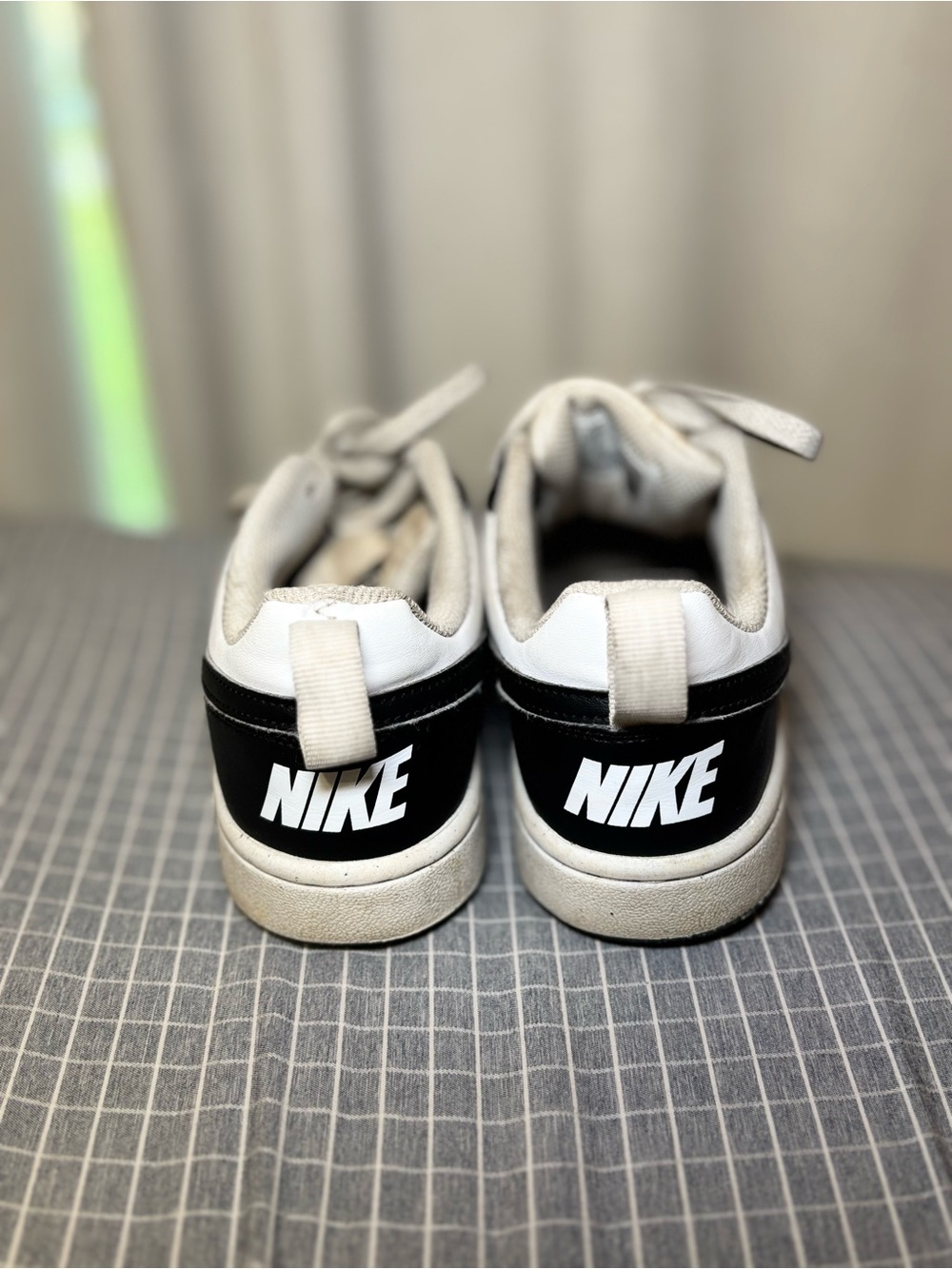 Nike Youth Sneakers - Beige and White - Picture 2 of 4